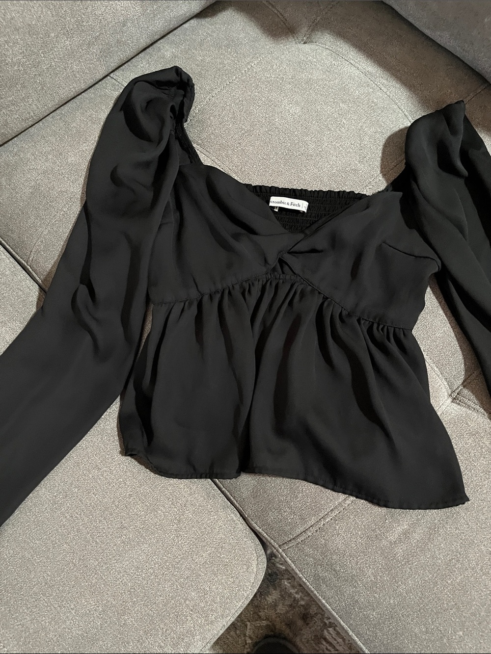 Abercrombie & Fitch Black V-Neck Empire Waist Puff Sleeve Top